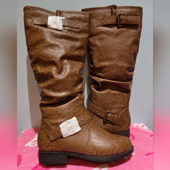 Journee Collection Women's Stormy Stacked Heel Riding Boot, Size 7.5 - Picture 6 of 10